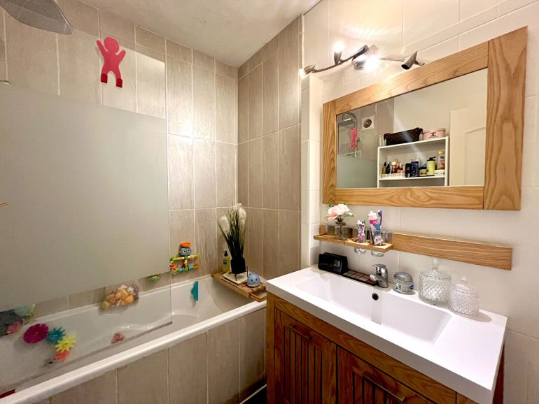 Appartement 4 pièces - 83 m² environ - 42467066f.jpg | Kermarrec Habitation
