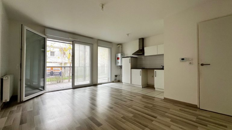 Appartement 2 pièces - 43 m² environ - 49190910b.jpg | Kermarrec Habitation