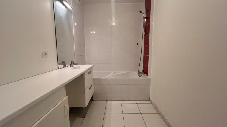 Appartement 3 pièces - 66 m² environ - 49262075e.jpg | Kermarrec Habitation