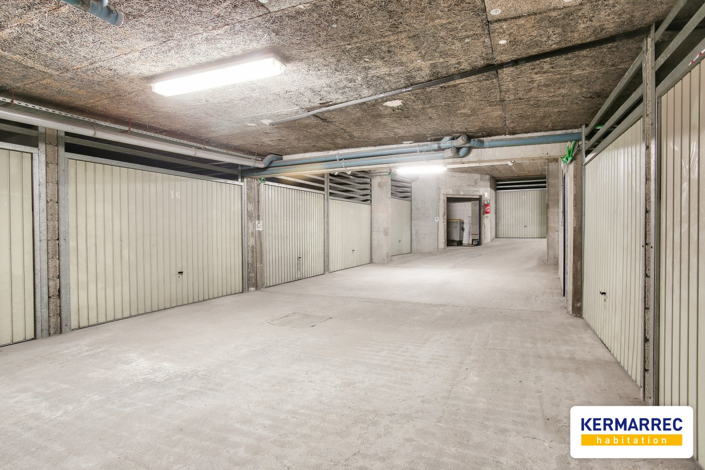 Parking - 53559891a.jpg | Kermarrec Habitation