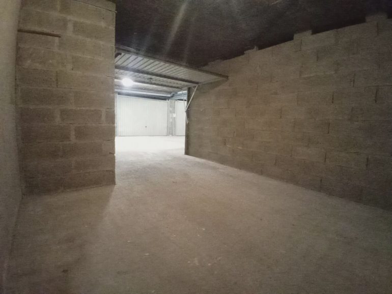 Parking - 17 m² environ - 53559891d.jpg | Kermarrec Habitation