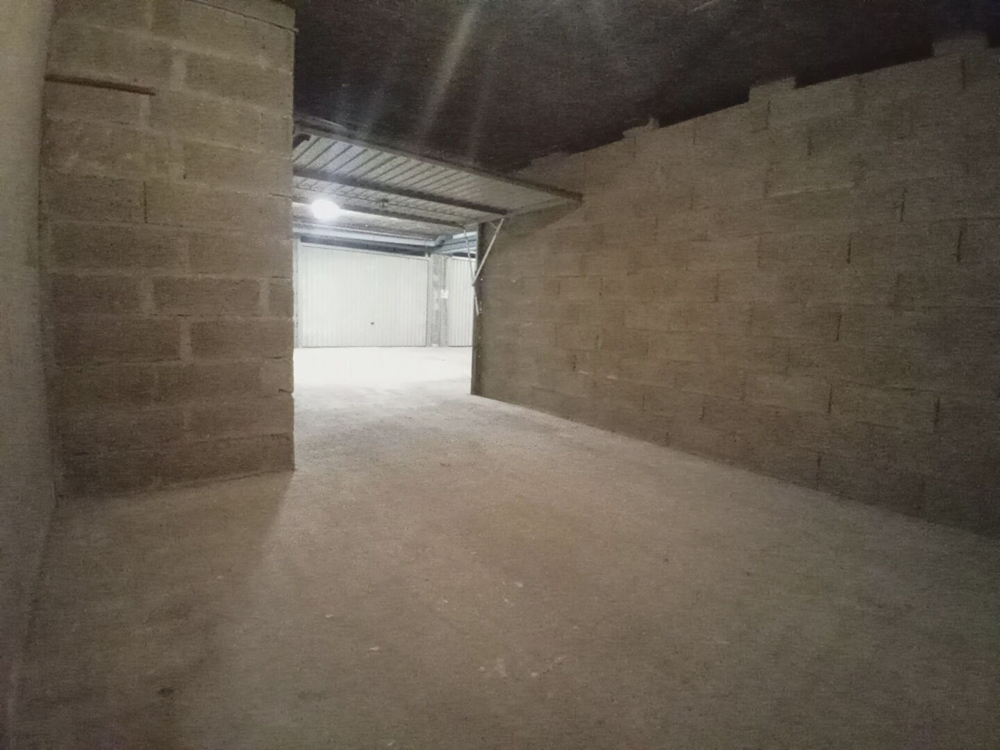 Parking - 17 m² environ - 53559891e.jpg | Kermarrec Habitation