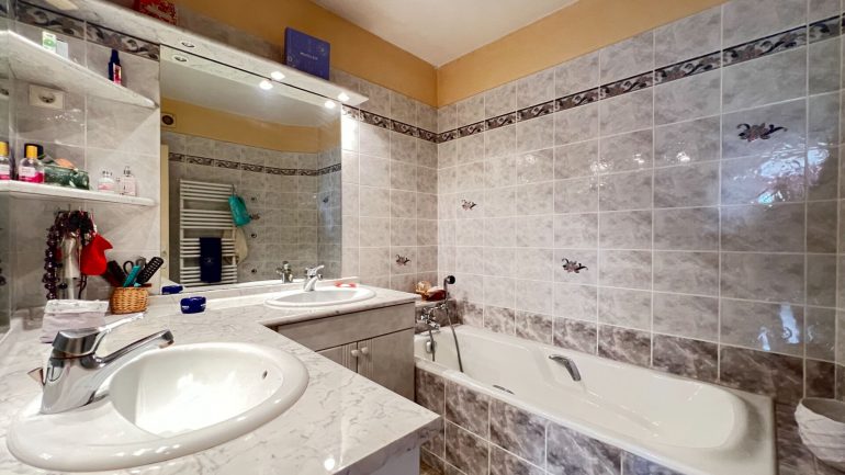 Appartement 4 pièces - 84 m² environ - 54173690j.jpg | Kermarrec Habitation
