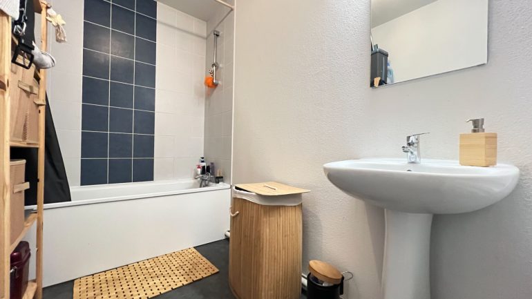 Appartement 3 pièces - 56 m² environ - 56134435g.jpg | Kermarrec Habitation