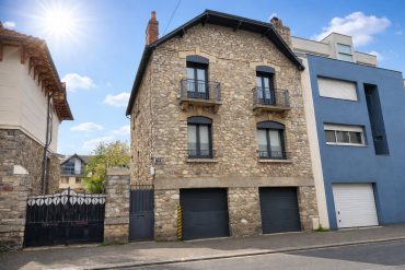 Maison 8 pièces – 195 m² environ