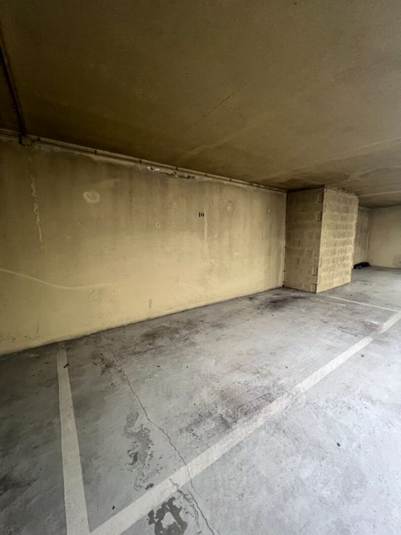 Parking - 58371547b.jpg | Kermarrec Habitation