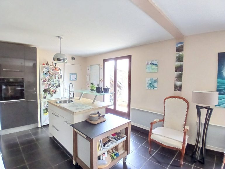 Maison 6 pièces - 97 m² environ - 58771399b.jpg | Kermarrec Habitation