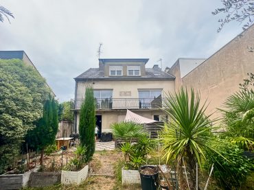 Maison 8 pièces – 160 m² environ