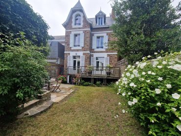 Maison 7 pièces – 176 m² environ