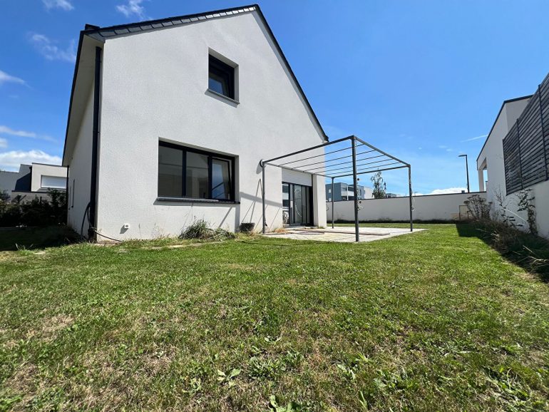 Maison 6 pièces - 120 m² environ - 59076301b.jpg | Kermarrec Habitation