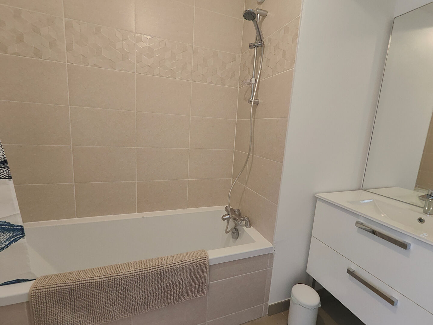 Appartement 4 pièces - 84 m² environ - 59082616j.jpg | Kermarrec Habitation