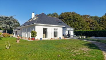 Maison 7 pièces – 267 m² environ