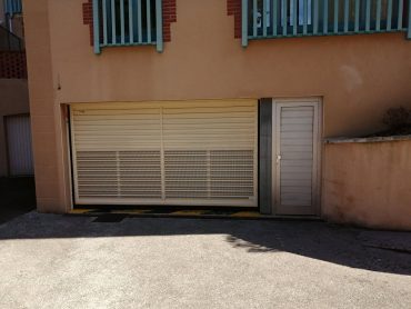 Parking – 15 m² environ