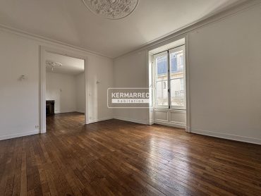 Appartement 5 pièces – 139 m² environ