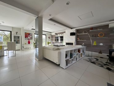 Maison 7 pièces – 249 m² environ