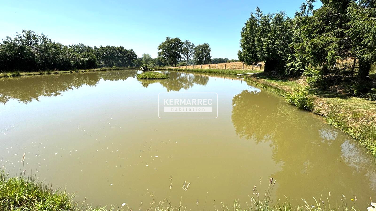 Achat Terrain Juvigné 2382 m² environ ref : 60307728 | Kermarrec Habitation — 24