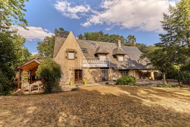 Maison 8 pièces – 314 m² environ