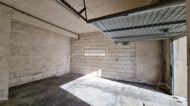 Parking – 25 m² environ