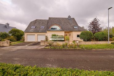 Maison 8 pièces – 248 m² environ